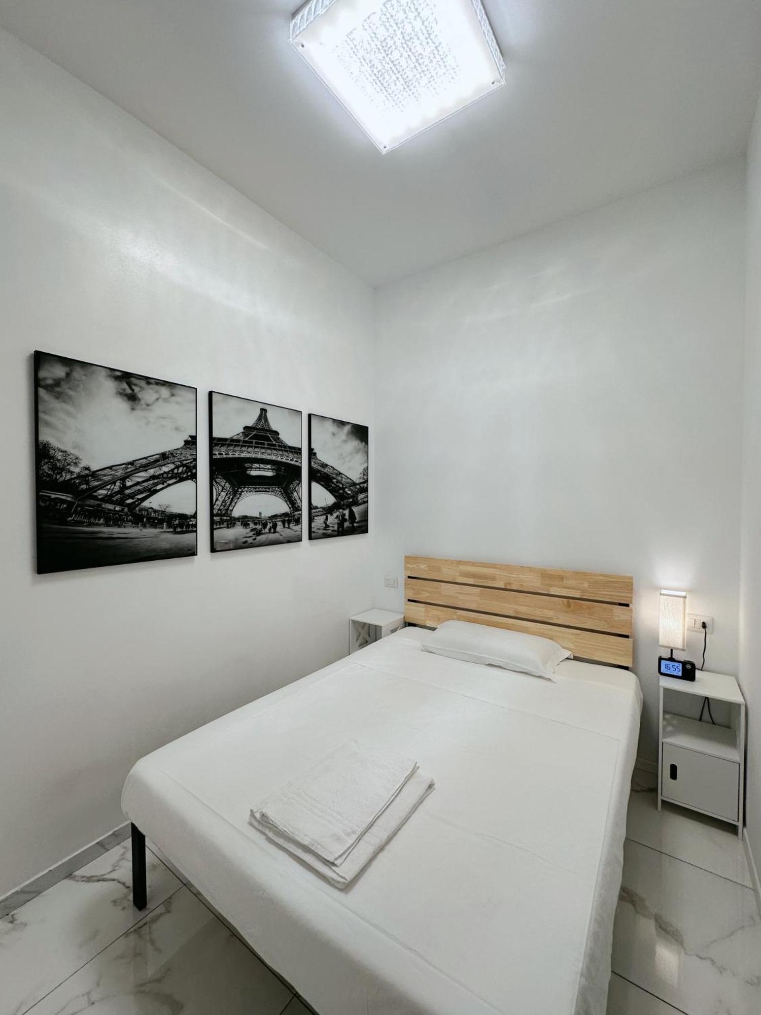 Bed & Breakfast Sakura Milan Exterior photo